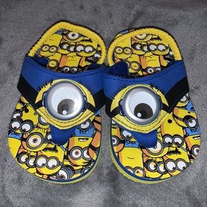 Minion Toddler sandals size 5/6